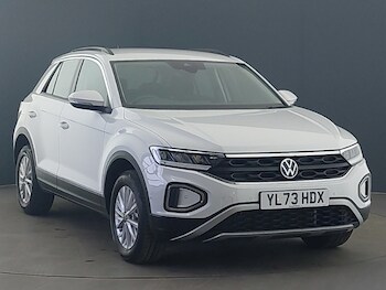 Used Volkswagen T-Roc 2024 for sale - 77536477: Photo
