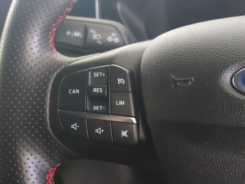 Used Ford Focus 2023 for sale - 76397425: Photo 14