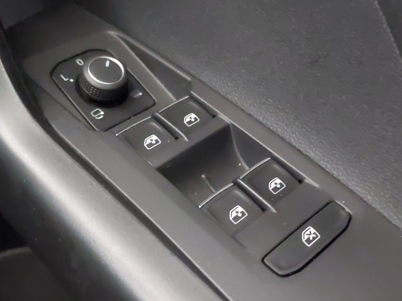 Used Volkswagen T-Cross 2021 for sale - 77543904: Photo 18