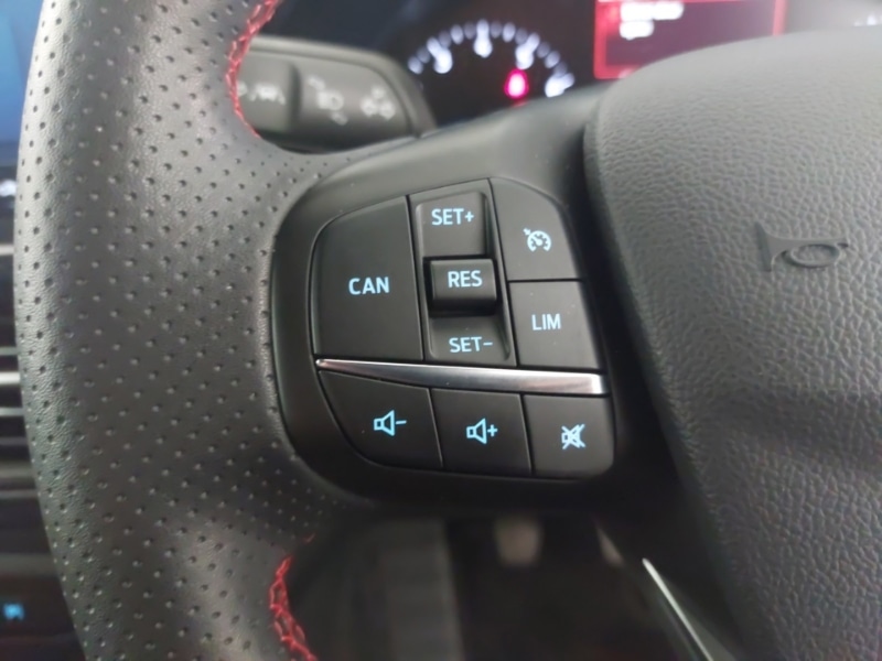 Used Ford Focus 2022 for sale - 76498147: Photo 12