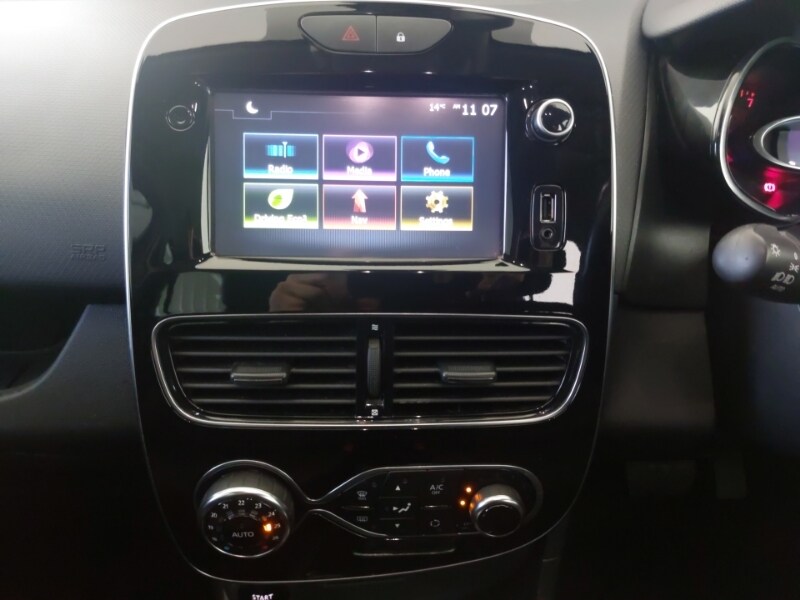 Used Renault Clio 2017 for sale - 77832201: Photo 10