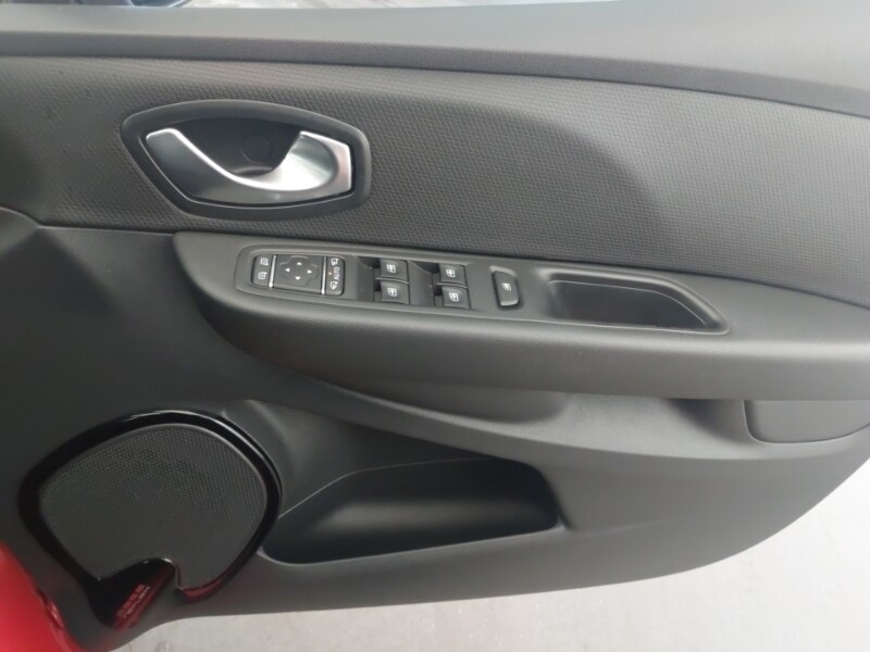 Used Renault Clio 2017 for sale - 77832201: Photo 19