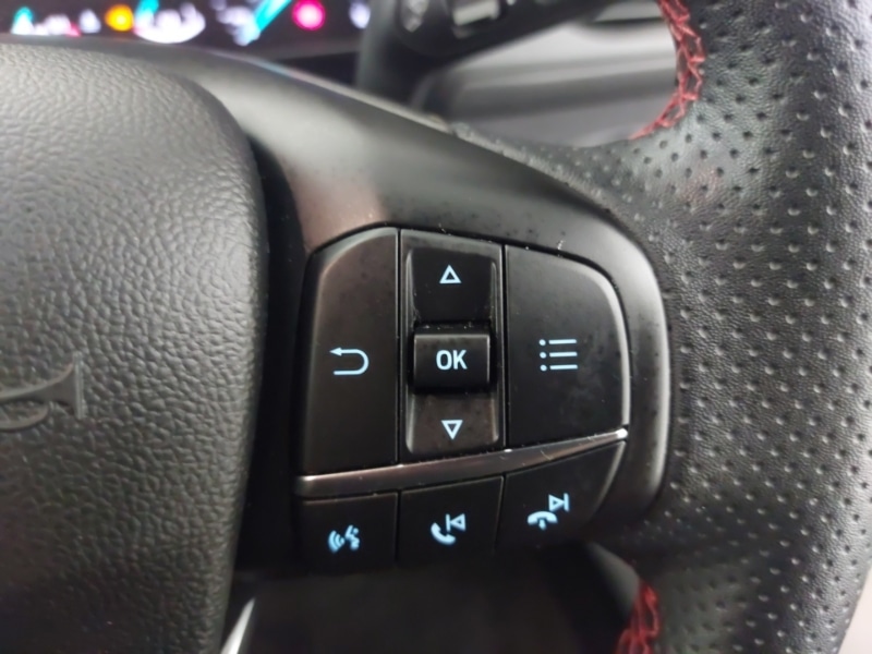 Used Ford Focus 2023 for sale - 76498136: Photo 13