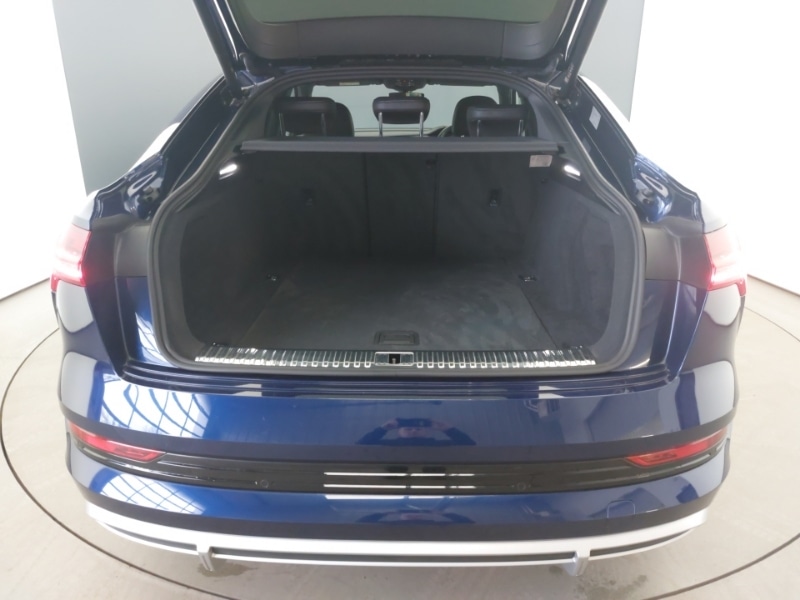 Used Audi e-tron 2022 for sale - 77610842: Photo 8