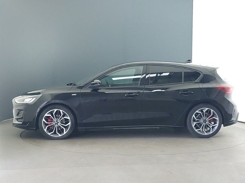 Used Ford Focus 2023 for sale - 76321599: Photo 4