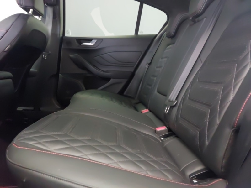 Used Ford Focus 2023 for sale - 76321599: Photo 6