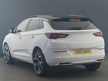 Used Vauxhall Grandland 2022 for sale - 76880009: Photo