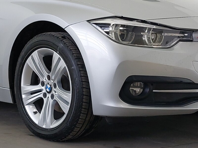 Used BMW 3 Series 2018 for sale - 76683383: Photo 9