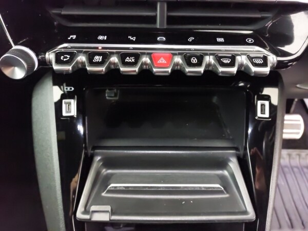 Used Peugeot 2008 2022 for sale - 76145301: Photo 18
