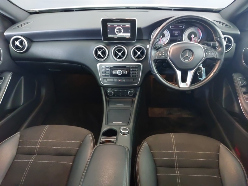 Used Mercedes-Benz A-Class 2015 for sale - 77776607: Photo 2