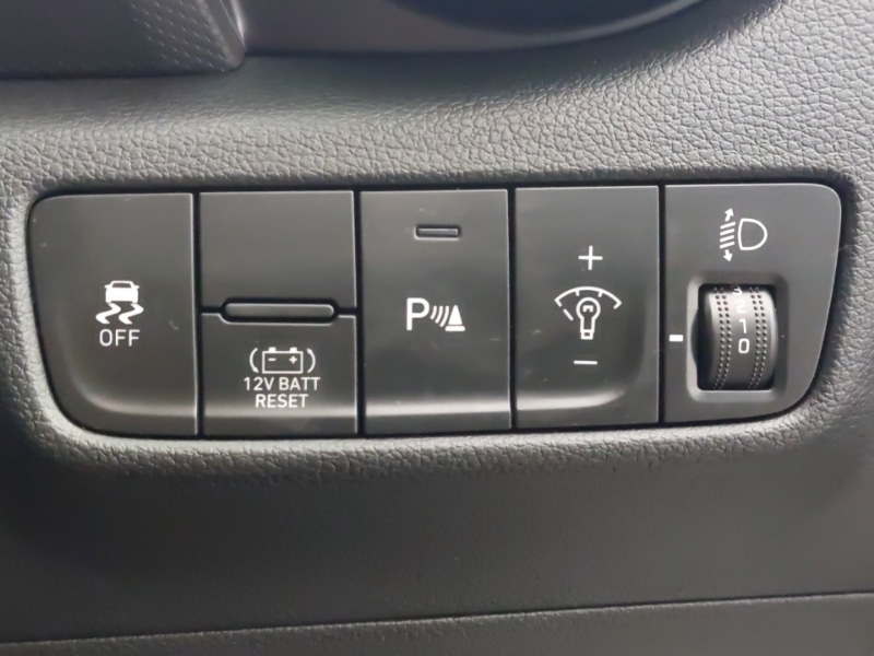 Used Hyundai KONA 2023 for sale - 76392888: Photo 13