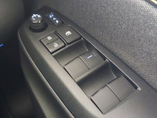Used Toyota Yaris Cross 2021 for sale - 75628964: Photo 17