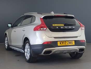 Used Volvo V40 2017 for sale - 75223634: Photo