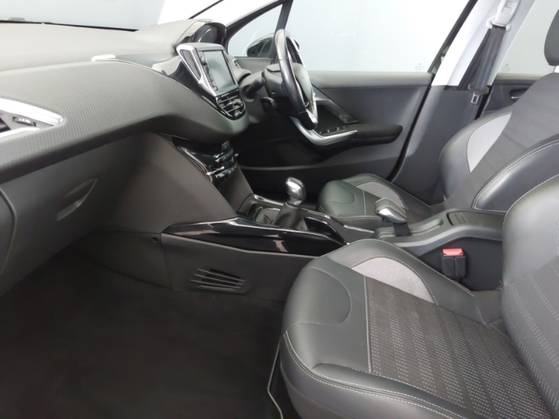 Used Peugeot 2008 2019 for sale - 78032740: Photo 5