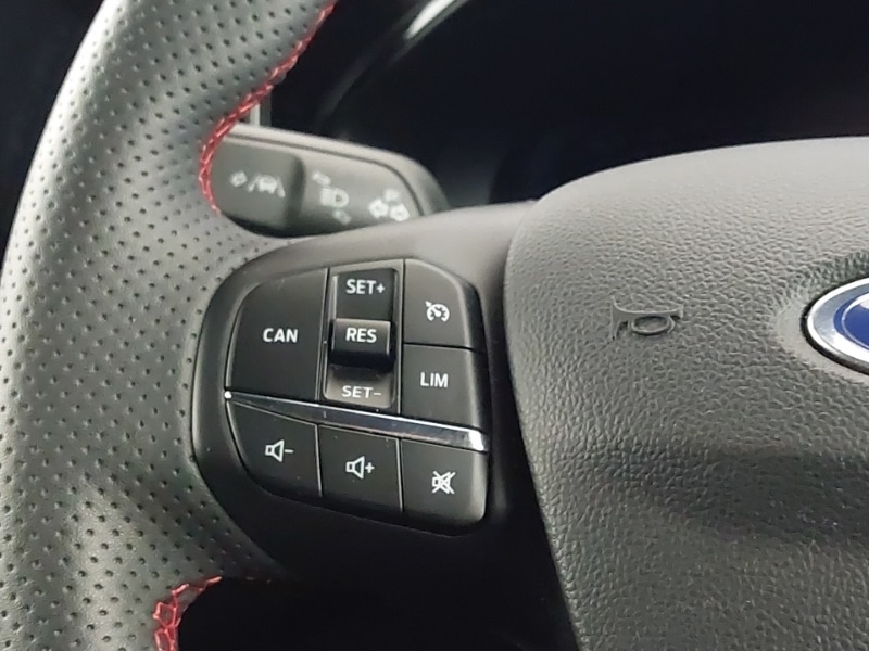 Used Ford Focus 2023 for sale - 76571640: Photo 14