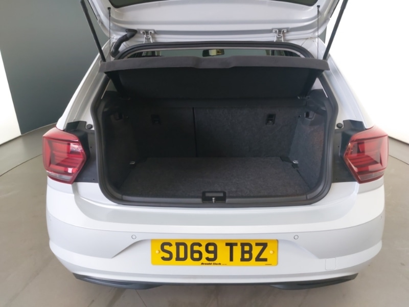 Used Volkswagen Polo 2019 for sale - 77304101: Photo 8