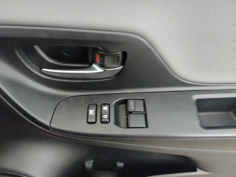 Used Toyota Yaris 2018 for sale - 77623113: Photo 18