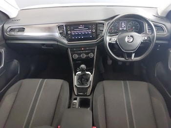 Used Volkswagen T-Roc 2019 for sale - 75939831: Photo