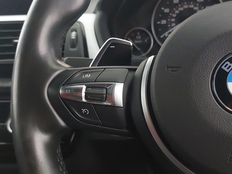 Used BMW 3 Series 2017 for sale - 76639403: Photo 14