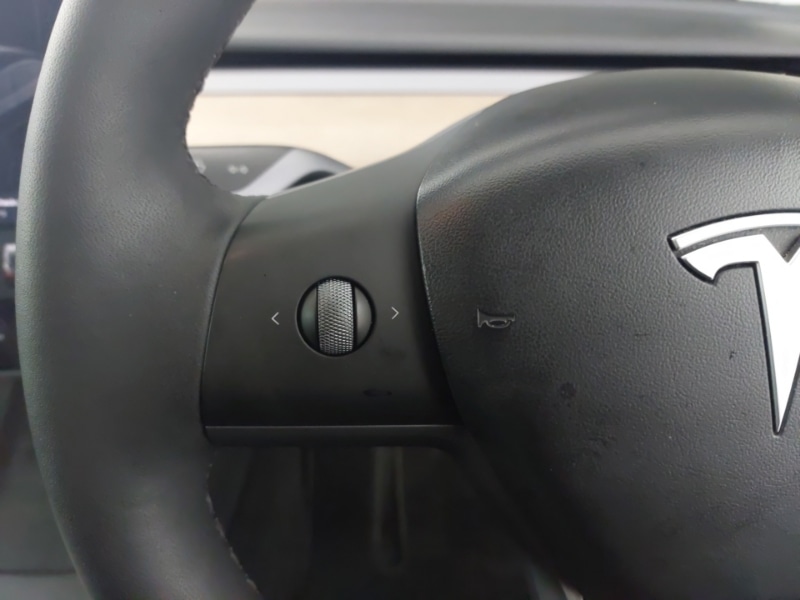 Used Tesla Model 3 2021 for sale - 76403601: Photo 12