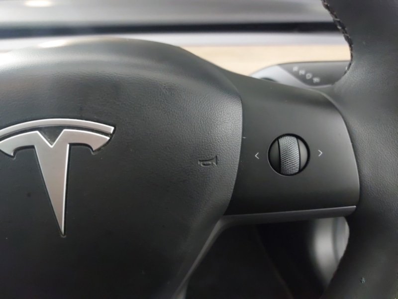 Used Tesla Model 3 2021 for sale - 76403601: Photo 13