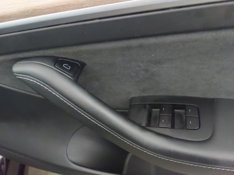 Used Tesla Model 3 2021 for sale - 76403601: Photo 19