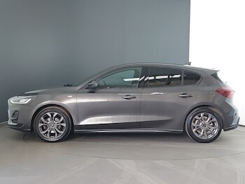 Used Ford Focus 2022 for sale - 77580009: Photo