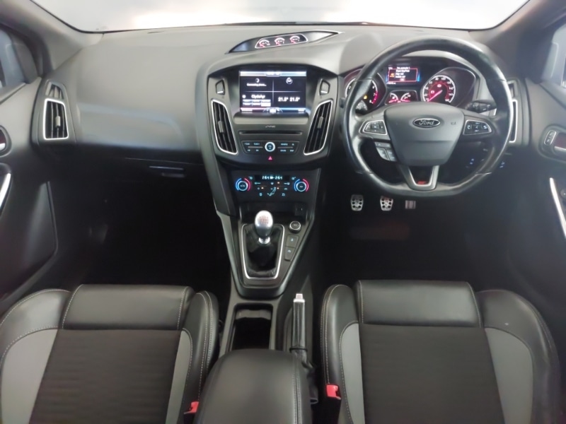 Used Ford Focus 2016 for sale - 76897459: Photo 2