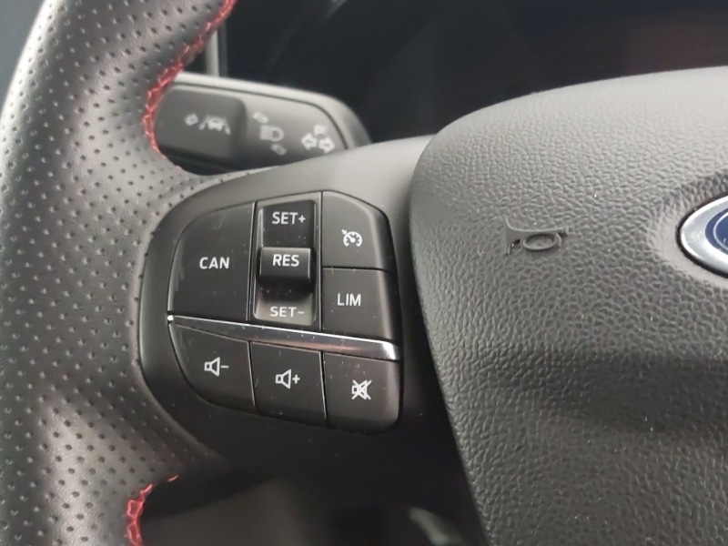 Used Ford Focus 2023 for sale - 77357835: Photo 14