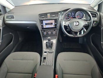 Used Volkswagen Golf 2019 for sale - 79258408: Photo