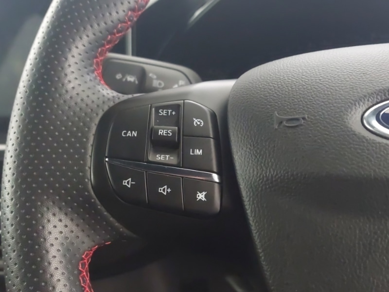 Used Ford Focus 2022 for sale - 76397424: Photo 14