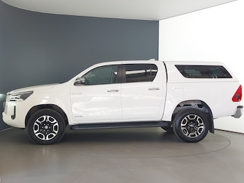 Used Toyota Hilux 2023 for sale - 75595187: Photo