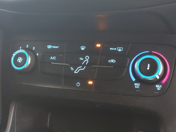 Used Ford Focus 2017 for sale - 76238077: Photo 15