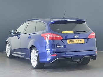 Used Ford Focus 2017 for sale - 76238077: Photo 3