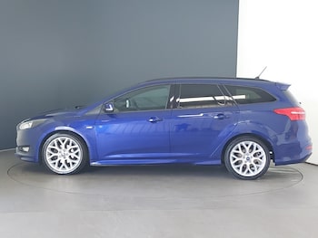 Used Ford Focus 2017 for sale - 76238077: Photo 4