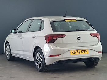 Used Volkswagen Polo 2024 for sale - 79618431: Photo