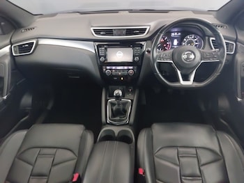 Used Nissan Qashqai 2017 for sale - 75558310: Photo