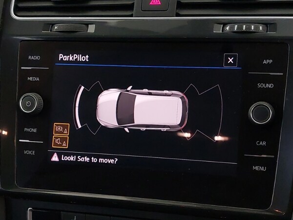 Used Volkswagen Golf 2018 for sale - 76144971: Photo 10