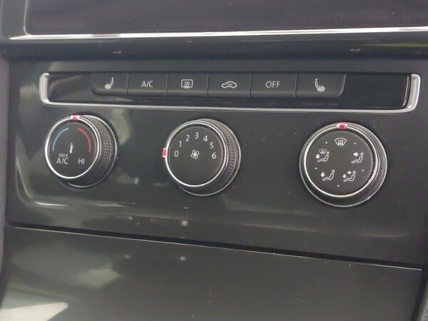 Used Volkswagen Golf 2018 for sale - 76144971: Photo 15