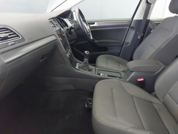 Used Volkswagen Golf 2018 for sale - 76144971: Photo 5