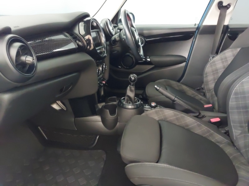 Used MINI Hatch 2017 for sale - 77750776: Photo 5