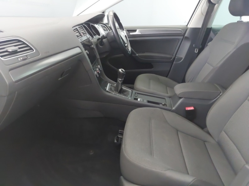 Used Volkswagen Golf 2019 for sale - 78032727: Photo 5