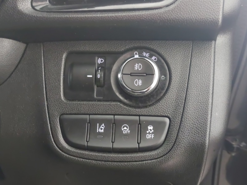 Used Vauxhall Viva 2016 for sale - 78040797: Photo 15