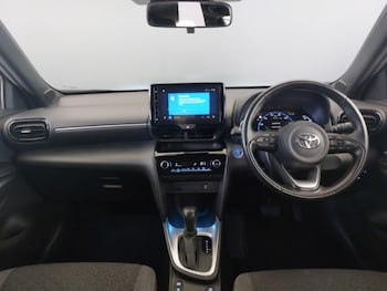 Used Toyota Yaris Cross 2022 for sale - 76083397: Photo