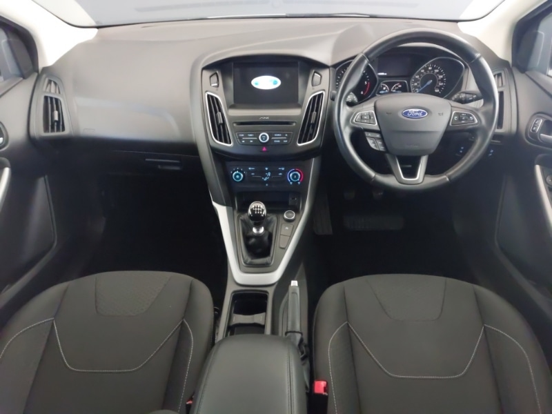 Used Ford Focus 2017 for sale - 76683380: Photo 2