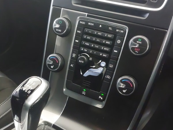 Used Volvo S60 2018 for sale - 76294010: Photo 11
