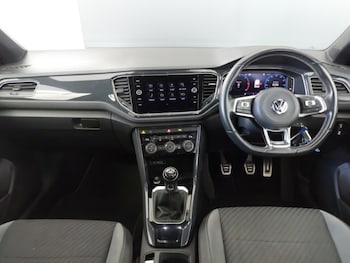 Used Volkswagen T-Roc 2019 for sale - 78439919: Photo
