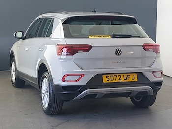 Used Volkswagen T-Roc 2022 for sale - 77047094: Photo