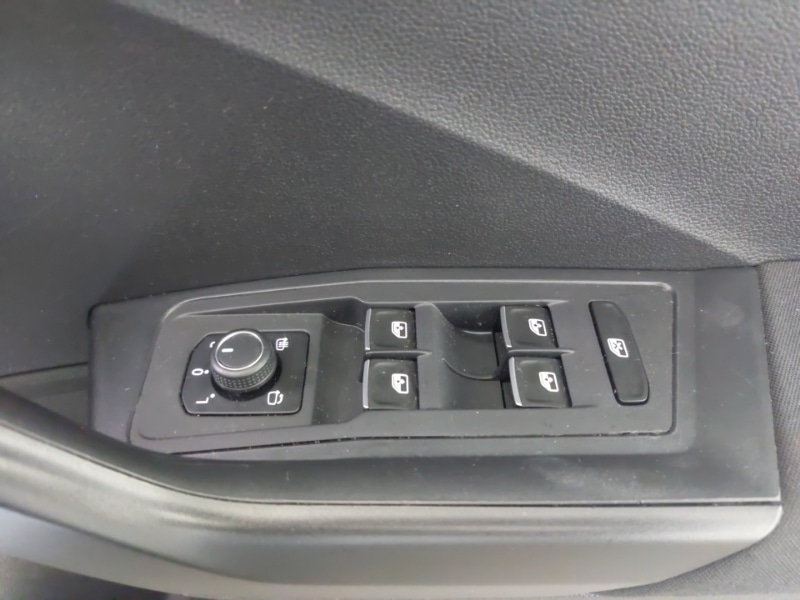 Used Volkswagen T-Roc 2018 for sale - 77881568: Photo 19