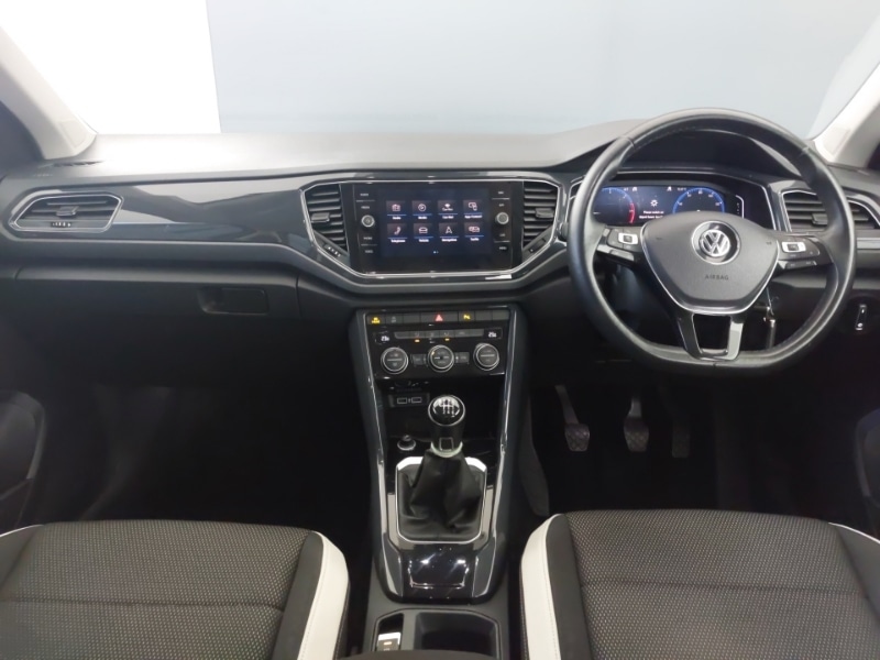 Used Volkswagen T-Roc 2018 for sale - 77881568: Photo 2